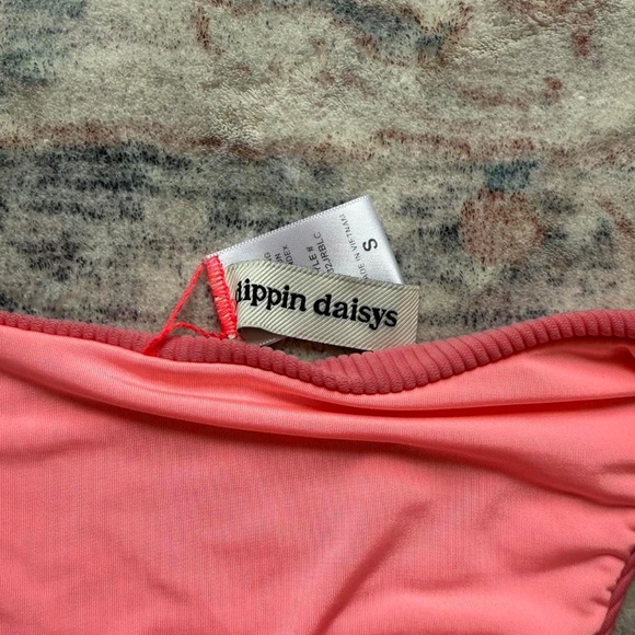 Dippin Daisy’s Reversible Pink Bikini Bottoms - Picture 3 of 4